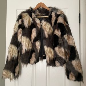 Romeo + Juliet Couture faux fur size small coat